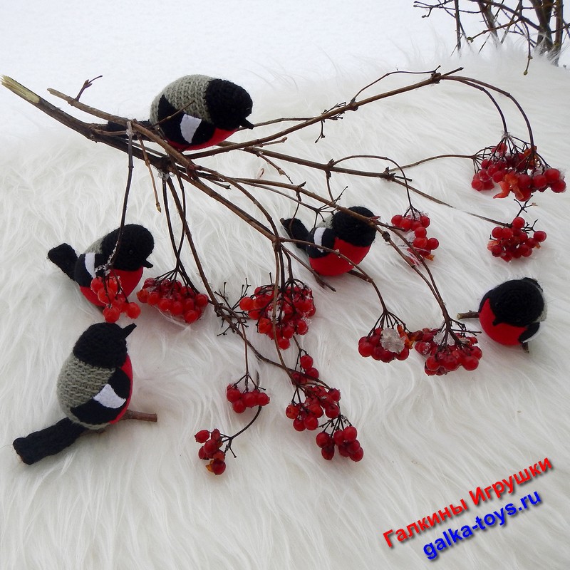 мягкая игрушка птичка красногрудый снегирь из пряжи