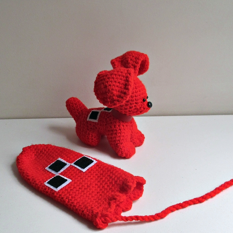 собака из варежки