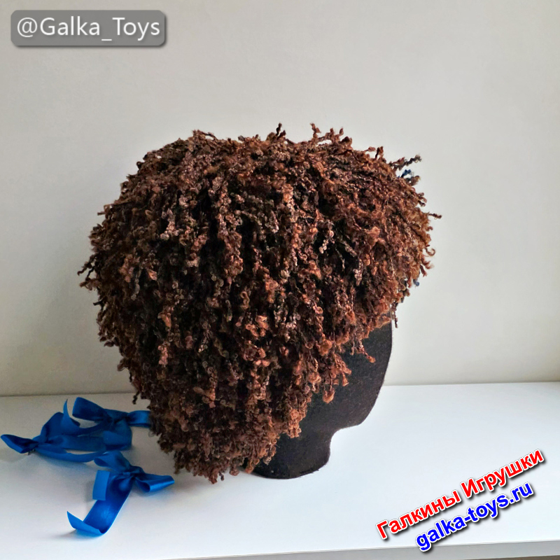 шапка из буклированной пряжи