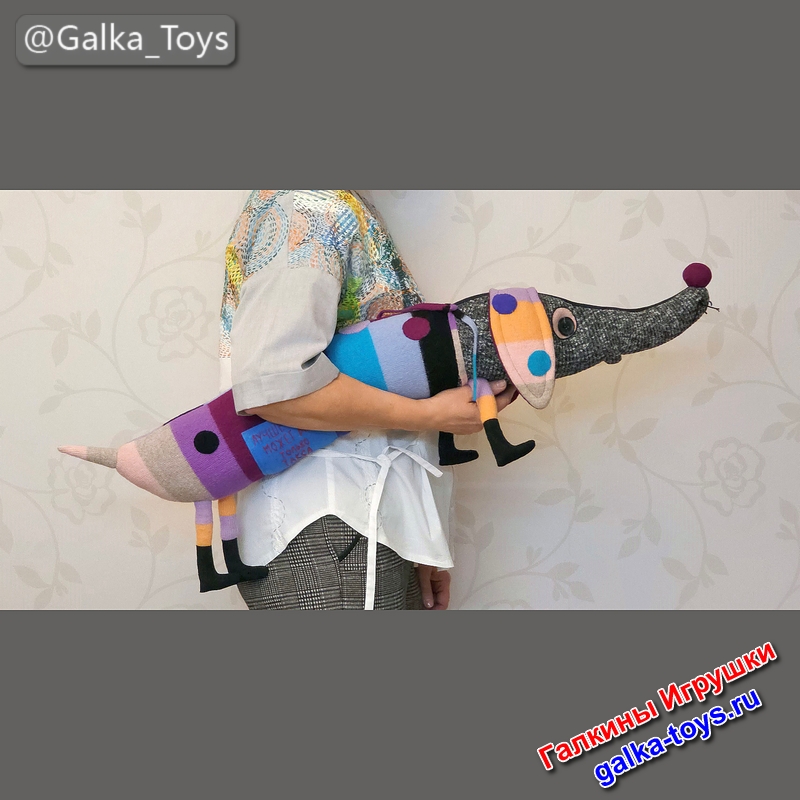 Авторская мягкая игрушка подушка Такса — яркая подушка ручной работы Авторская мягкая игрушка подушка Такса — яркая подушка ручной работы